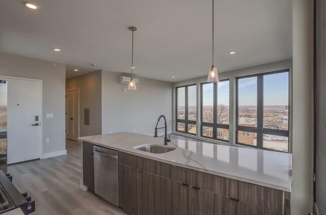 Building Photo - 3516 John F. Kennedy Blvd