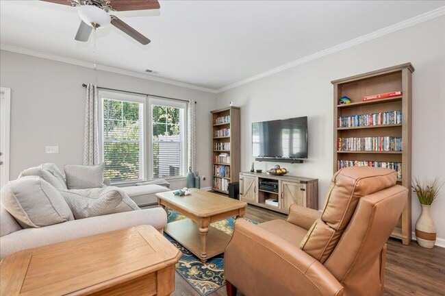 Building Photo - Berkeley Walk Townhome/Pooler