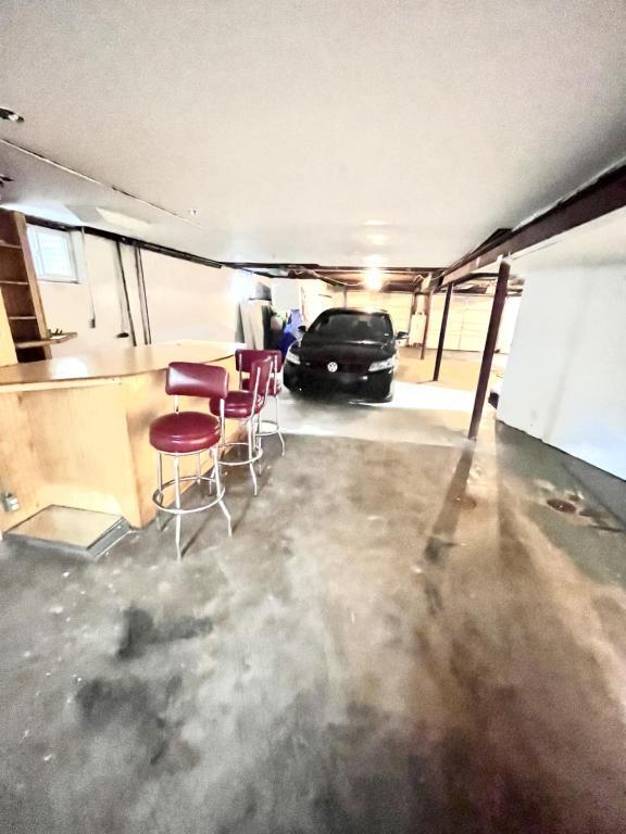 Building Photo - 4413 Mission Rd