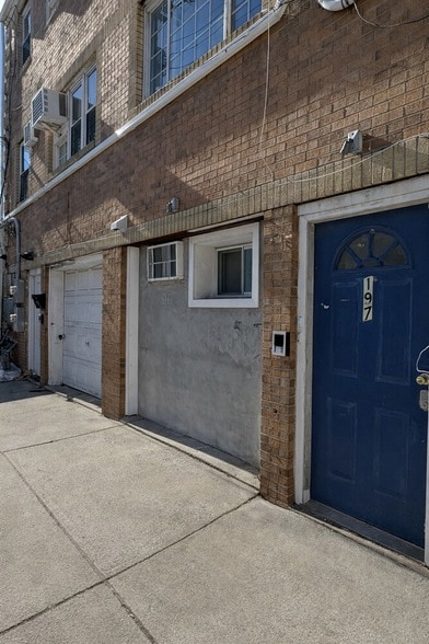 Building Photo - 1-97 Beach 96th St