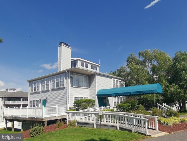 Building Photo - 306 Waters Edge Dr