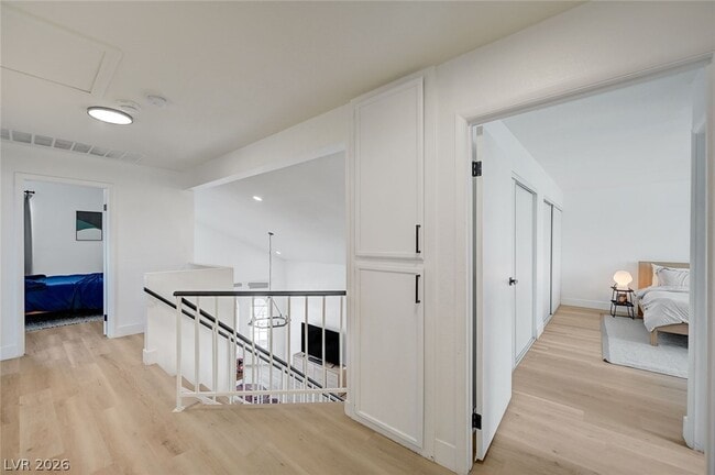 Building Photo - 3200 Ivory Coast Dr