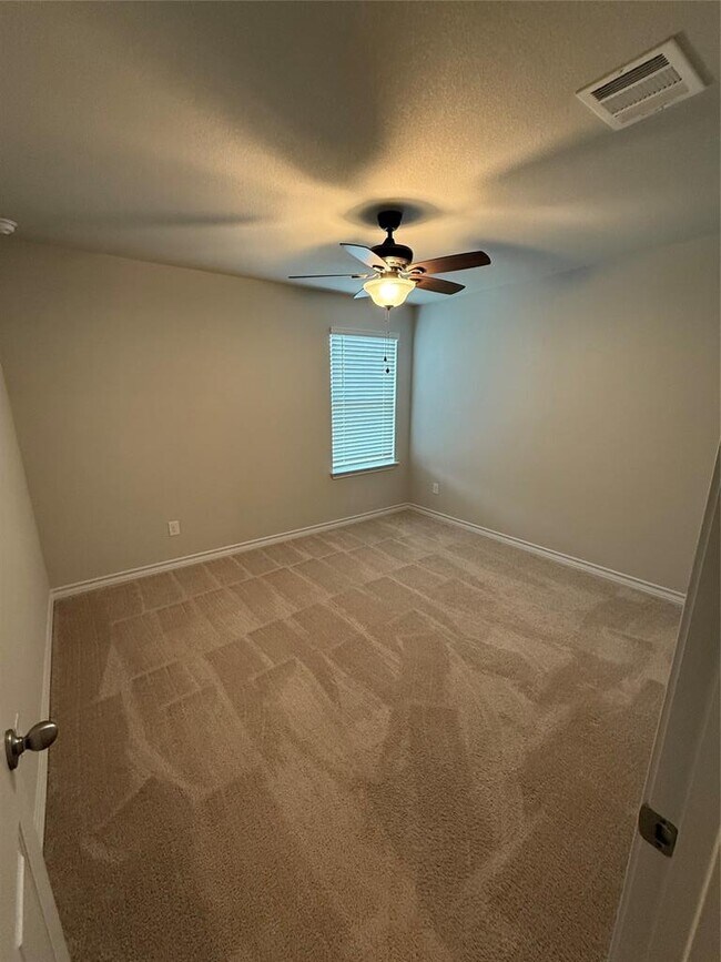 Building Photo - 1308 Eagle Ray St
