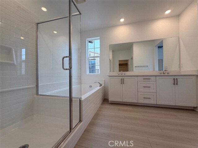 Building Photo - 8463 Gabrielino Ct