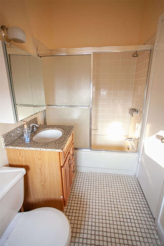 Building Photo - 35 W Olive St