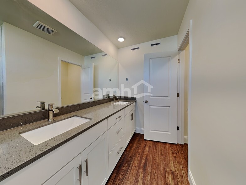 Building Photo - 2626 W 3290 S