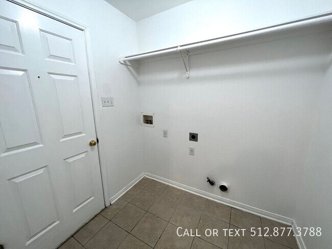 Building Photo - 3102 Dawn Mesa Ct