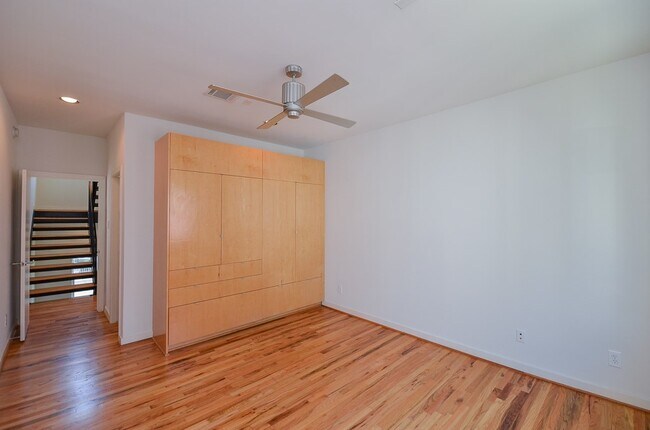 Building Photo - 1505 Utah St