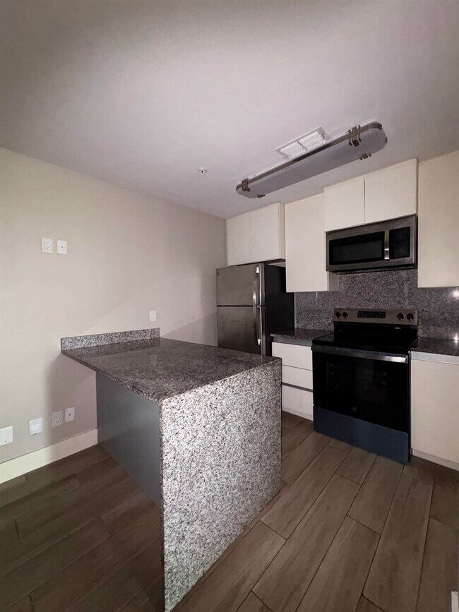 Building Photo - 8218 Casa Verde Rd