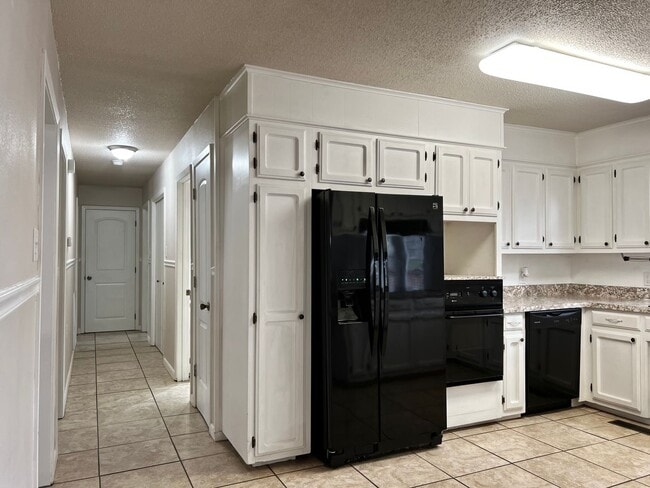 Building Photo - 895 Marion Anderson Rd