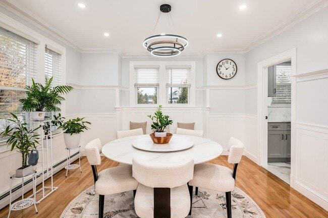 Building Photo - 815 Central Ave