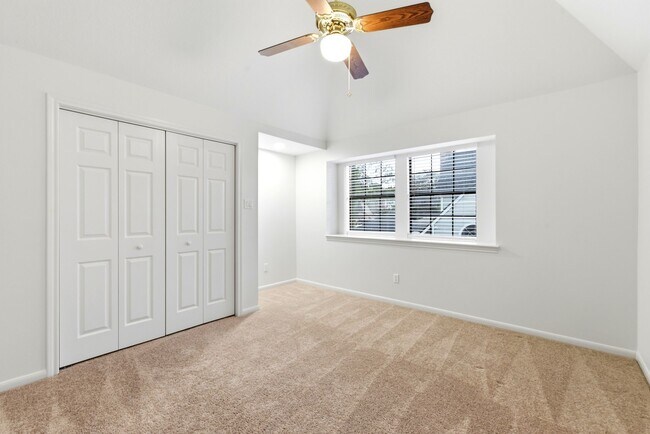Building Photo - 5626 Spring Lodge Dr