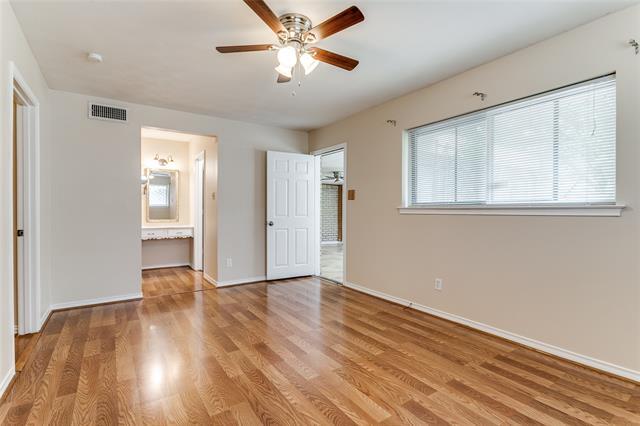 Building Photo - 3119 Touraine Dr