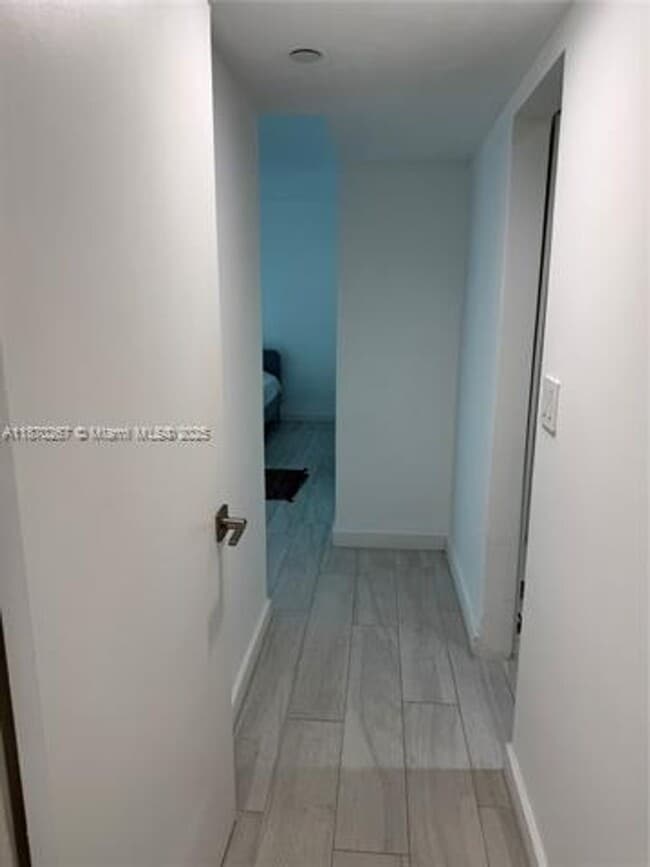 Building Photo - 5900 Collins Ave