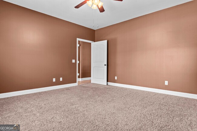 Building Photo - 1141 Whispering Lakes Trail