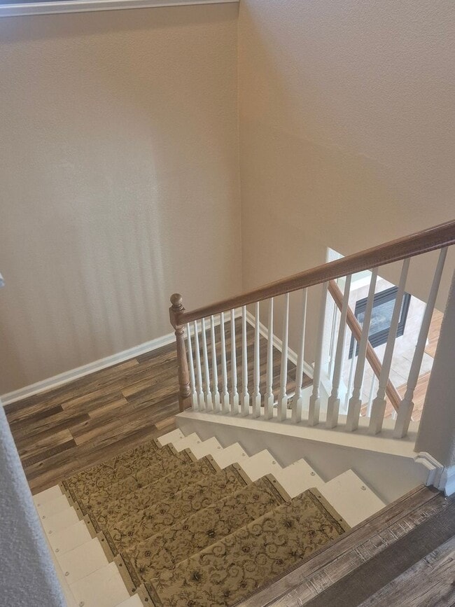 Building Photo - Beautiful 4 Bedroom 2.5 Bath with loft