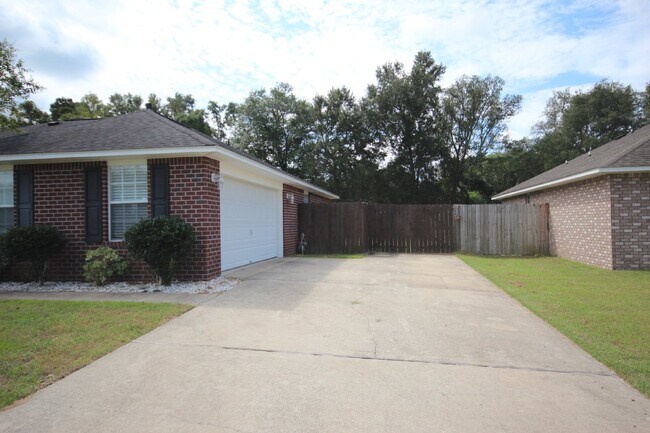 Building Photo - Beulah 4BR Home in Audrey Plantation Near Navy Federal with Side-Entry Garage & Fenced Backyard