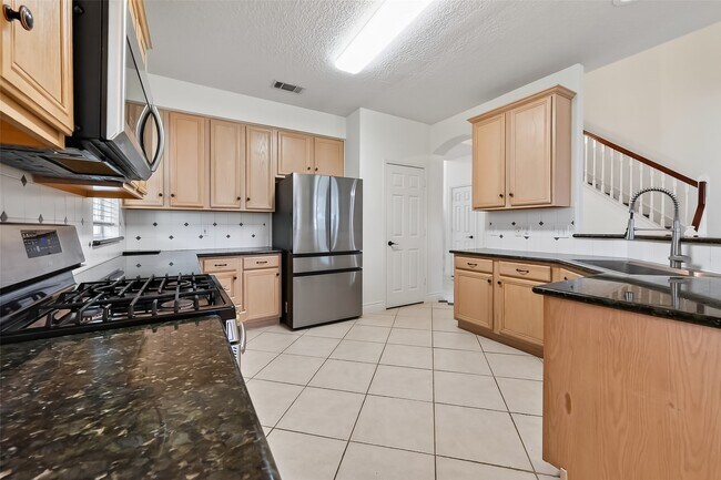 Building Photo - 19715 Azalea Brook Way