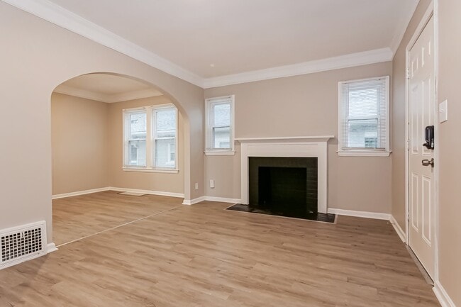 Building Photo - 5014 Bellefontaine Ave