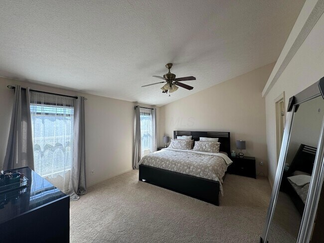 Building Photo - 5985 Inslee Rd