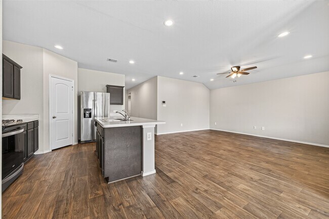 Building Photo - 21501 Rustic Elm Dr