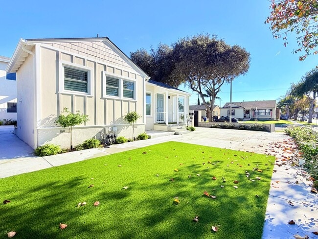 Building Photo - Verdura Street