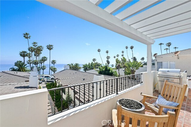 Building Photo - 360 Cliff Dr