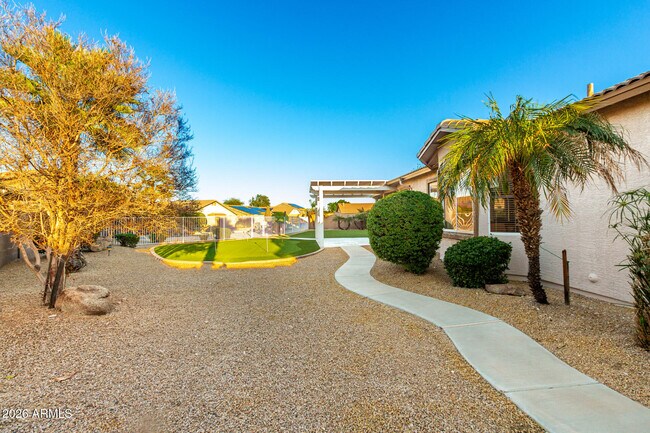 Building Photo - 15225 N 185th Ave