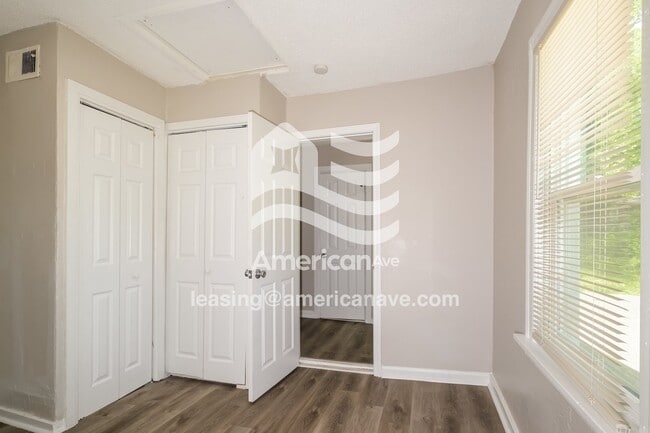Building Photo - 127 Grether Ave