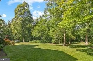 Building Photo - 22388 Deerpath Ct