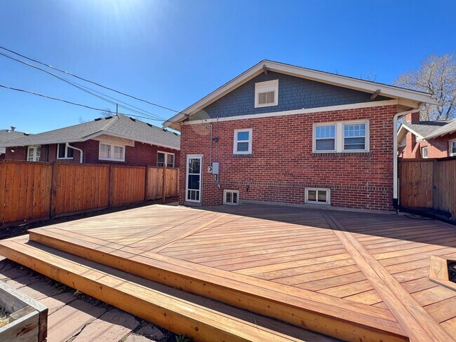 Building Photo - 3165 W 36th Ave