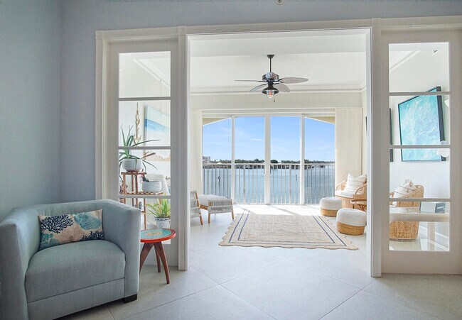Building Photo - 3 Harbour Isle Dr E