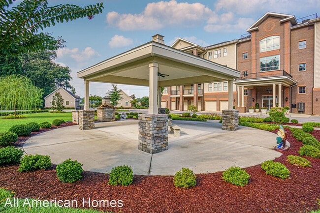 Building Photo - 3 br, 2.5 bath House - 220 HUGH SHELTON LO...