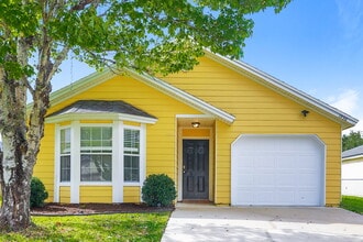 Building Photo - 1936 Hunters Trace Cir