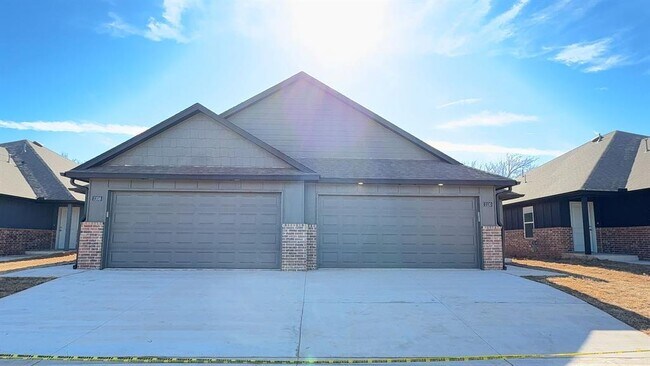 Building Photo - 1108 NW 113th St