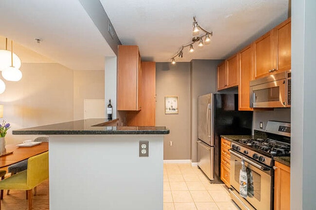 Building Photo - 851 N Glebe Rd