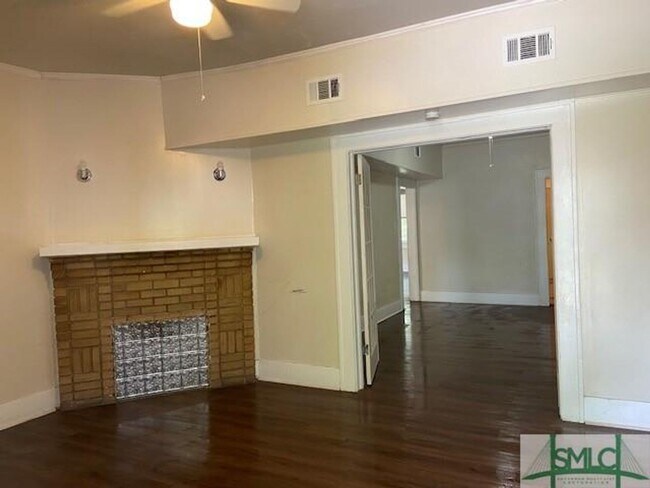 Building Photo - 1205-1207 E 38th St