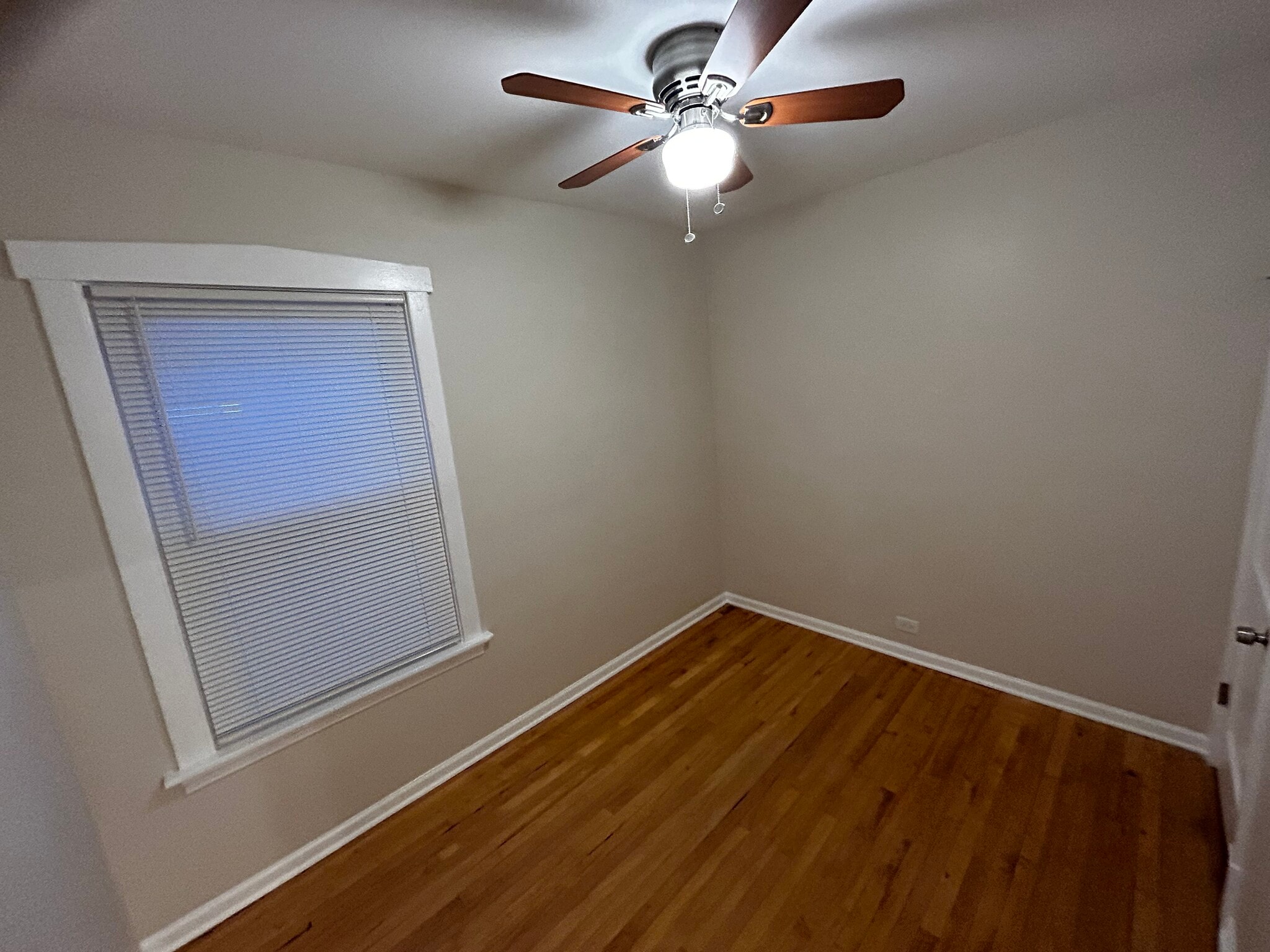 Building Photo - 5047 W Winona St