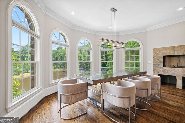 Building Photo - 11140 W Rd