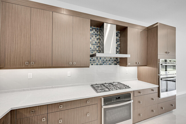 Building Photo - 13080 Feathering Wy
