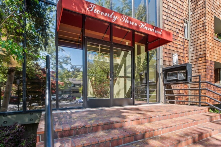 Building Photo - 2306 La Terrace Cir