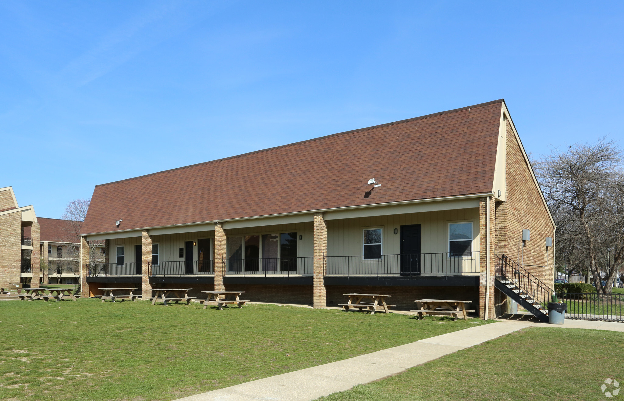 Leasing Office - Abbey Lane