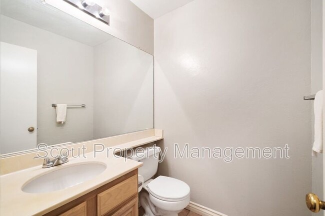 Building Photo - 40272 Mimulus Way