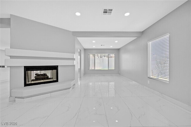 Building Photo - 265 Via Malorca St