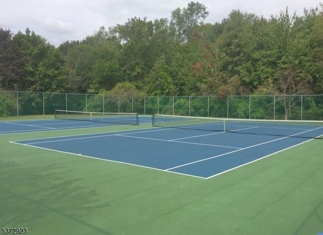 Building Photo - 38 Park St