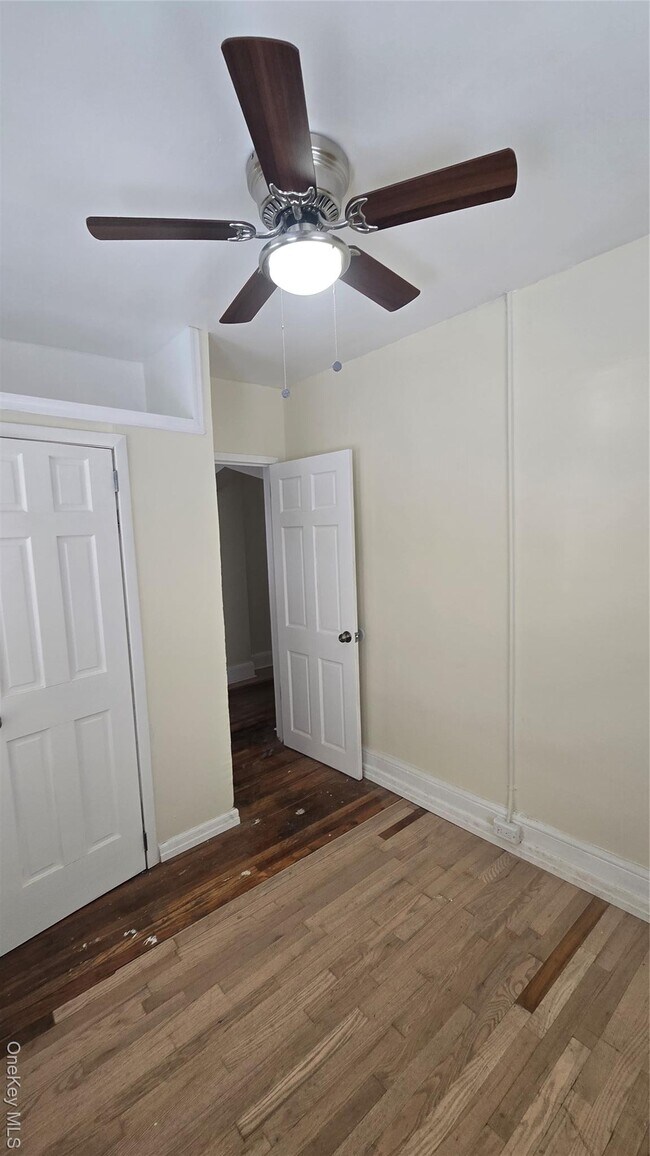 Building Photo - 641 S 5th Ave