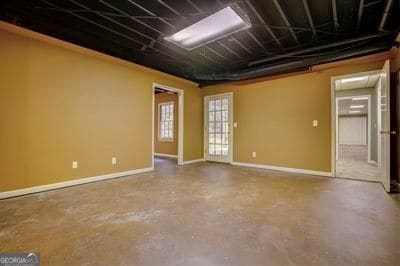 Building Photo - 9485 Nesbit Lakes Dr