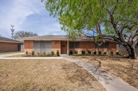 Building Photo - 1137 Bradshaw Dr
