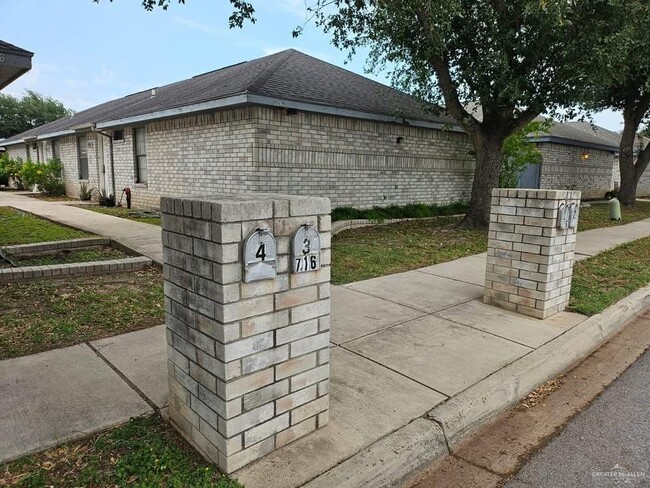 Primary Photo - 716 Quail Ave