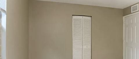 Building Photo - 4610 Pinewood Ave